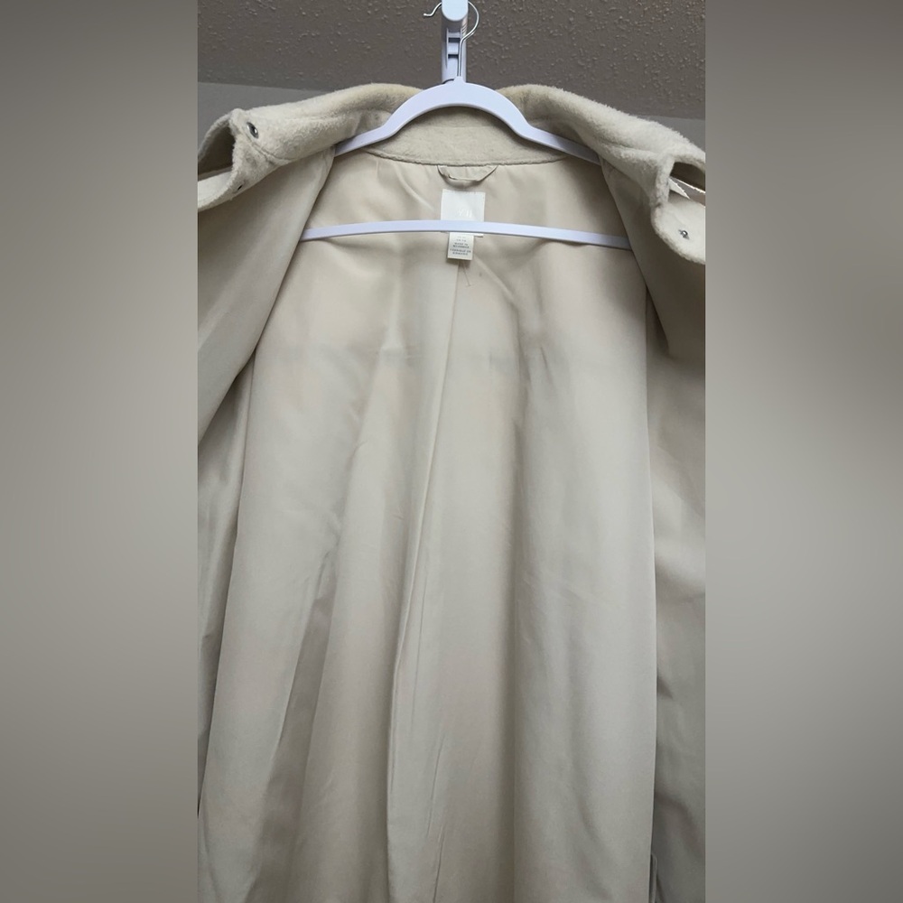 H&M Cream Button-Up Jacket - Picture 9 of 9